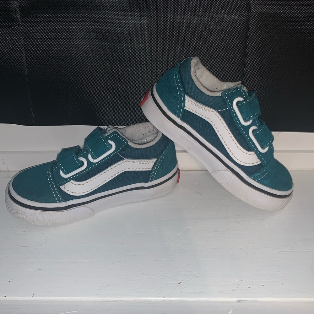 Toddler Van’s sneakers